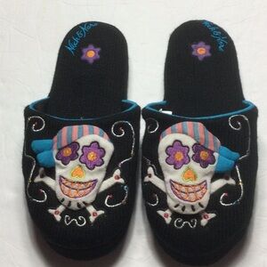 Nick & Nora slippers Sz 6.5/ 7